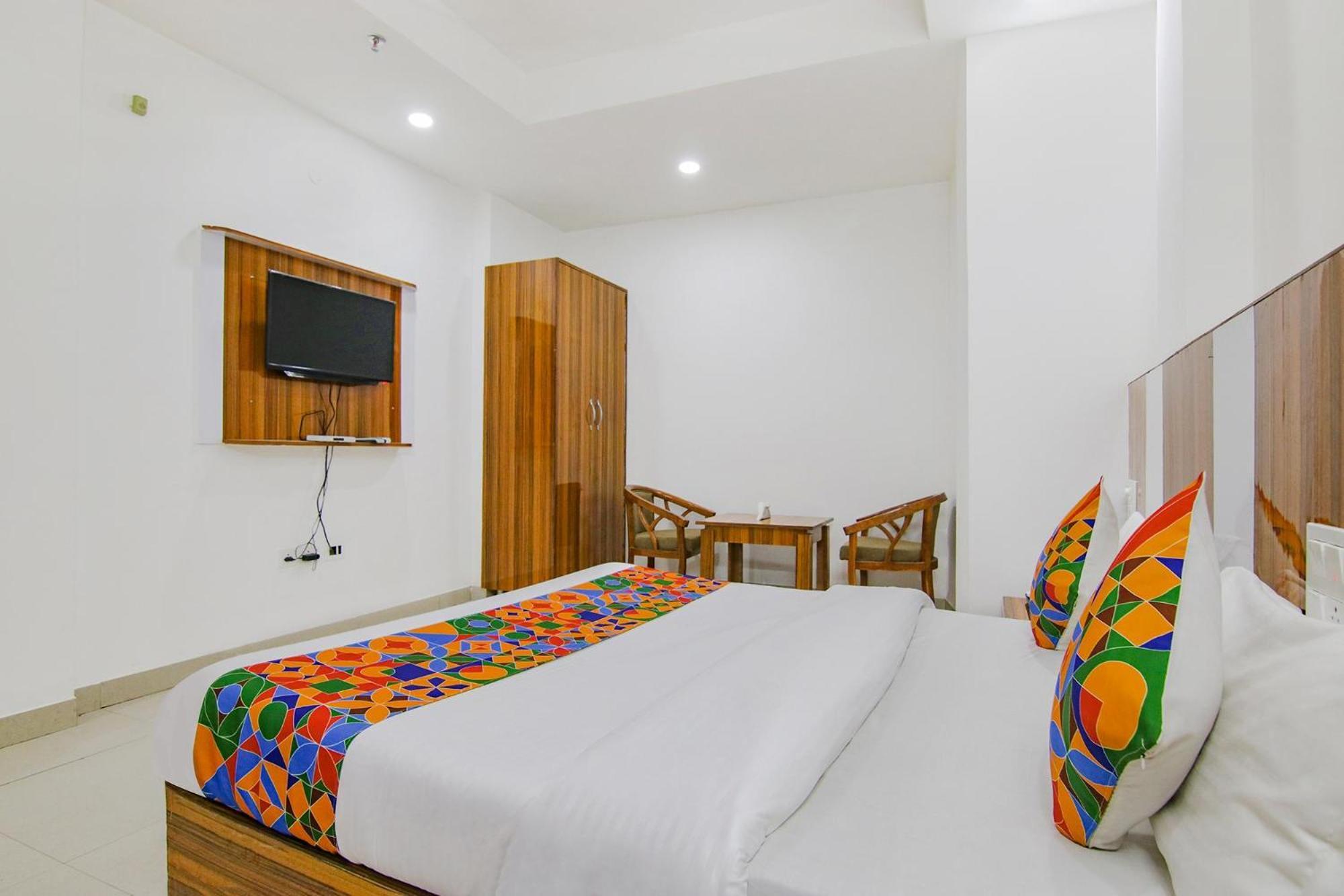 Fabhotel Gp Royal Chandigarh Ngoại thất bức ảnh