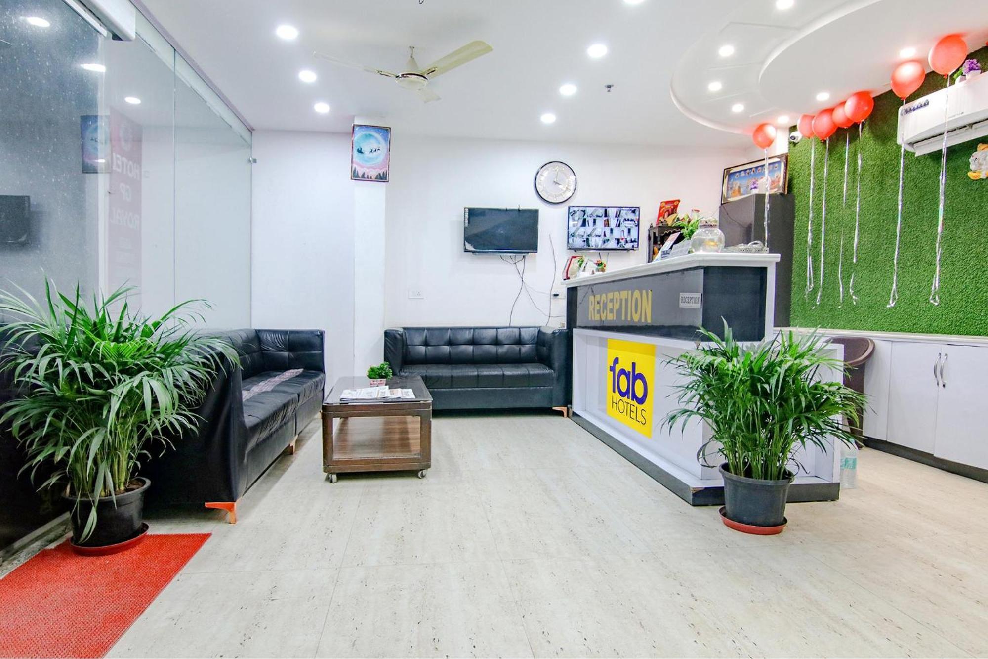 Fabhotel Gp Royal Chandigarh Ngoại thất bức ảnh
