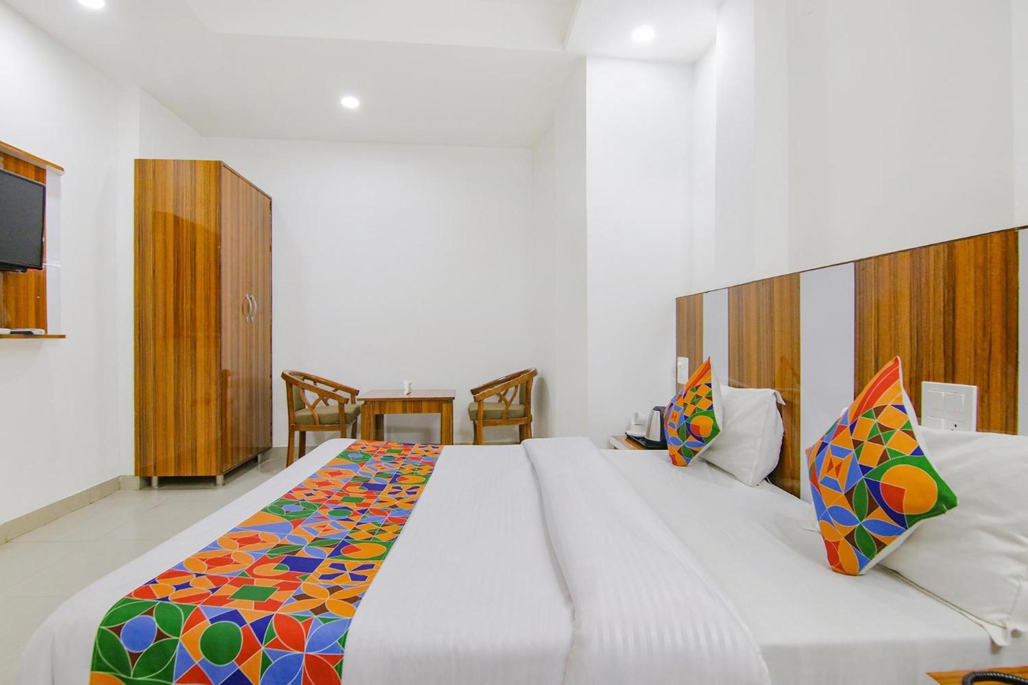 Fabhotel Gp Royal Chandigarh Ngoại thất bức ảnh